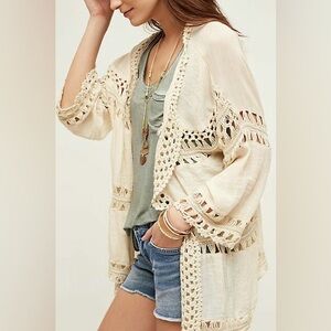 Anthropologie Evelyn K Boho Crochet Lace Kimono Cardigan Cream Open Front